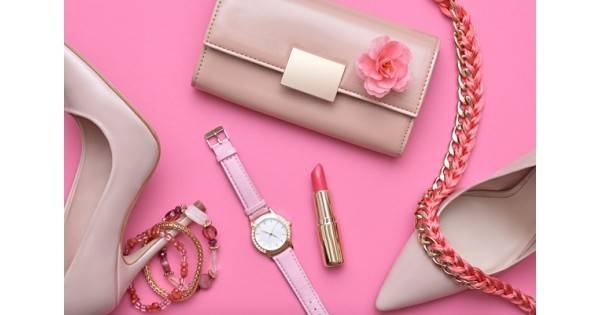 Аксесоари, дамски часовници, дамски портфейли, дамски слънчеви очила