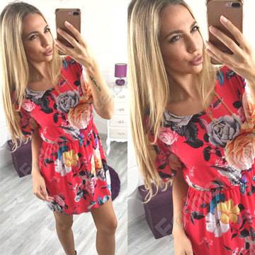 Червена къса рокля с пъстър флорален десен