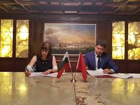 „Българска роза” ще изнася за Китай розово масло и козметика за 40 млн. лева