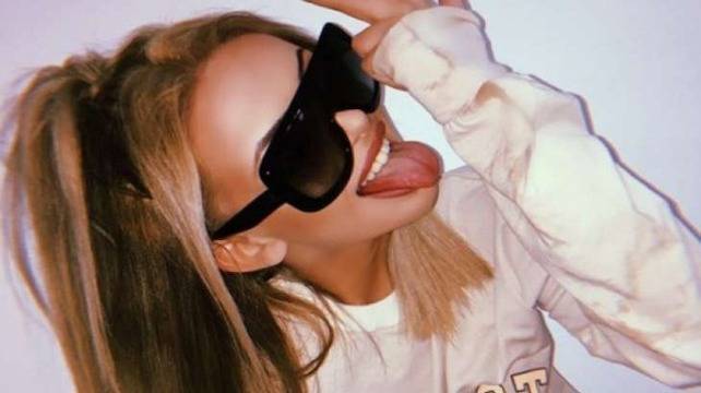 Сузанита се изфука с лъскав подарък, но в мрежата й скастриха крилата (СНИМКА)