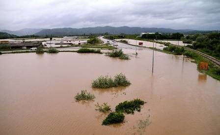 Обявено е извънредно положение в Сърбия заради порои и наводнения