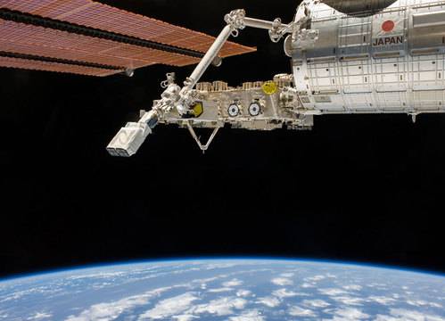 Моментът на истината за българския спътник ЕндуроСат настъпи: ще бъде освободен в космоса идната седмица