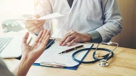 Пациентите с блокирани лекарства за кръвно трябва да посетят лекар, за да ги сменят