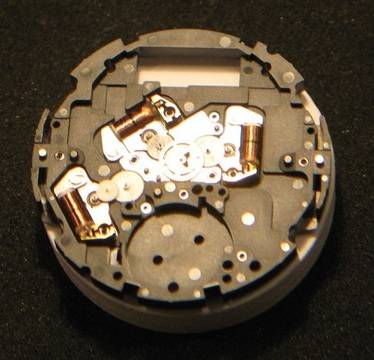 Технически въпроси относно кварцовите часовници на батерия