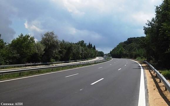 Завърши ремонтът на платното за Бургас на АМ „Черно море“