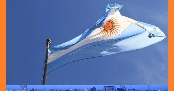 Аржентина спира назначенията на държавна служба за 2 години.