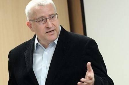 Санкции срещу България иска евродепутатът Малинов