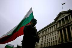 Българката ражда при комунизма и след фашизма, но не при демокрация
