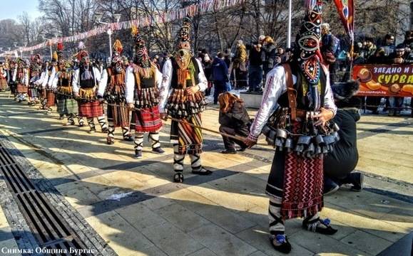 Организират кукерски фест в Бургас през октомври