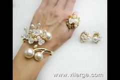 МОДНА ТЕНДЕНЦИЯ ЗА ЕСЕНТА С ТОП КОЛЕКЦИЯ БИЖУТА