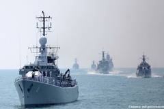 Военни ще гасят пожар на борда на търговски кораб в рамките на „Бриз 2018“