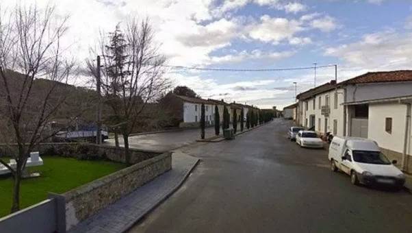 Как един милиардер успя да направи цялото село милионери