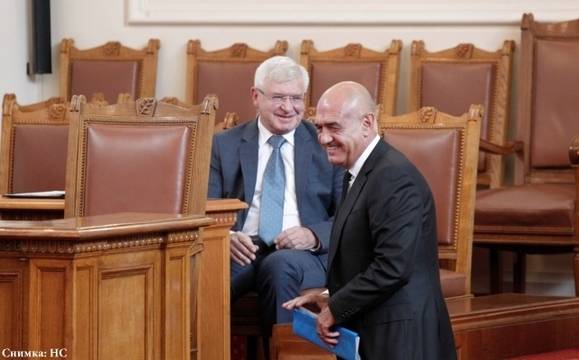 Здравната каса има нов шеф