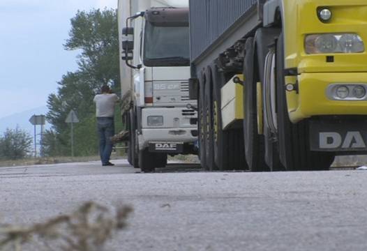 Нова инфарктна ситуация с БГ тираджия зад граница: След обаждане от 1 500 км полицай надникна в кабината му и онемя от ужас