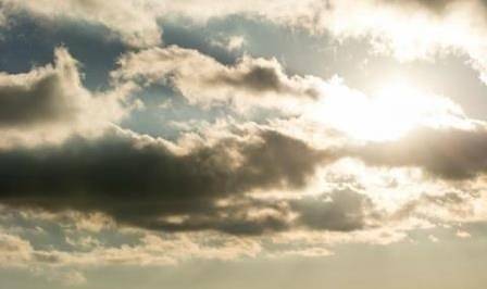 Сутринта слънчево, след обяд облачно с валежи и гръмотевични бури