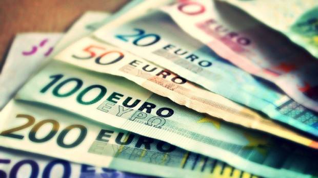 КНСБ: Българите трябва да получават заплати по €1000