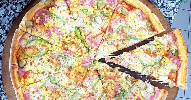 Спечелете 5 дюшека във формата на парче пица