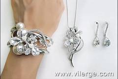 ТОП КОЛЕКЦИЯ БИЖУТА ЗА ПЪСТРА ЕСЕН 2018