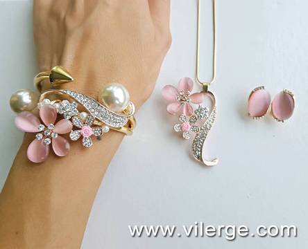 ЛУКС КОЛЕКЦИЯ БИЖУТА С ПЕРЛИ ЗА ЕСЕН