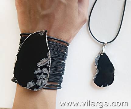 ЛУКСОЗНИ ТОП ГРИВНИ И КОЛИЕТА ЗА ЕСЕН