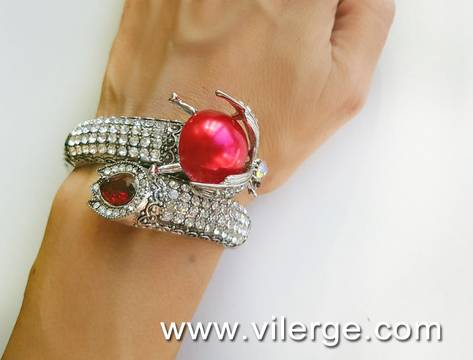 ТОП БИЖУТА И ХИТ ГРИВНИ ЗА ЕСЕН