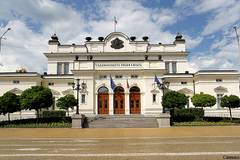 Депутатите излизат във ваканция