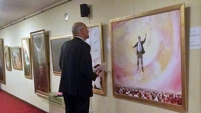 Председателят на КЕВР за изложбата „Изкуството на Джън, Шан, Жен“: „Поразен съм от дълбочината на въздействието на картините“