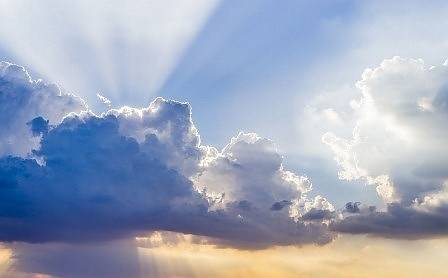 Днес, преди обяд слънчево, след обяд валежи. Максималните температури ще са между 28° и 33°