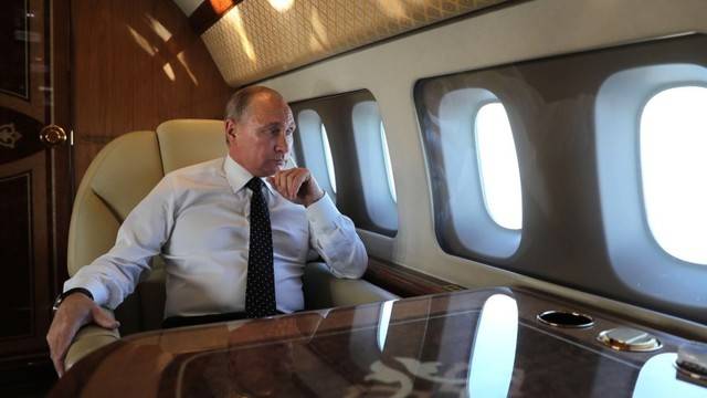 Вижте с какъв автопарк разполага Владимир Путин (снимки)
