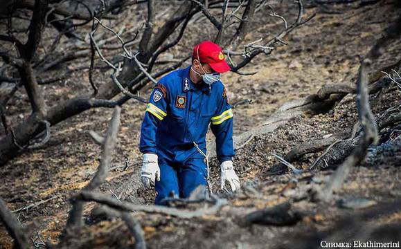 25 души са в неизвестност след пожарите в Гърция