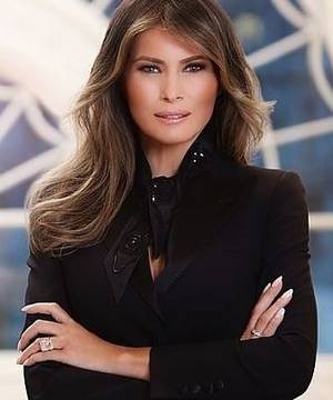 Мелания Тръмп диктува модата: 9 летни предложения (СНИМКИ)