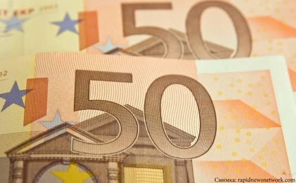 Спипаха германец от турски произход с 13 950 евро контрабандна валута, скрита в колата му