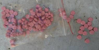 Митниците унищожиха 419 кг наркотици