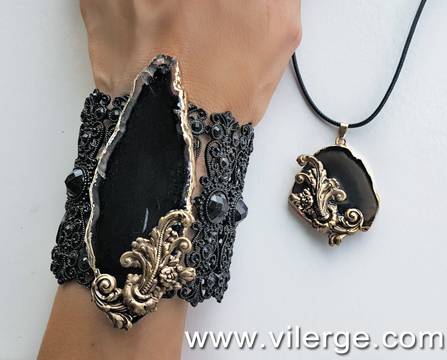 ПРИКАЗНА ЕСЕН ПОСРЕЩНИ С ХИТ КОЛЕКЦИЯ БИЖУТА