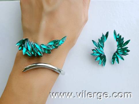 РОМАНТИКА ЗА ПРИКАЗНА ЕСЕН С ТОП БИЖУТА