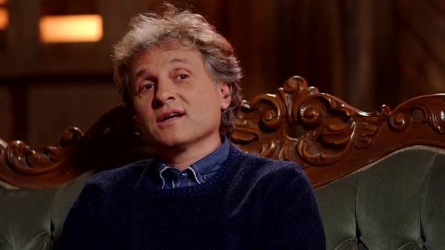 Неразпознаваем! Вижте как изглежда днес култовият Къци Вапцаров (СНИМКА)