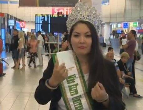 Българка с увреден слух спечели второ място в конкурс за красота (СНИМКИ)