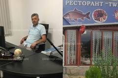 За пример! Ето го бизнесмена, който намери изгубена чанта с хиляди долари и кредитни карти и я върна на собственика ѝ!