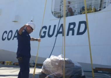 Бреговата охрана на Коста Рика задържа два тона кокаин