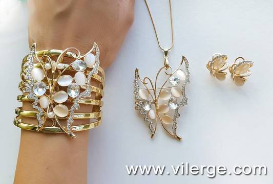 МОДНА ТЕНДЕНЦИЯ И ЗЛАТНА СЕРИЯ ГРИВНИ ЗА ЕСЕН