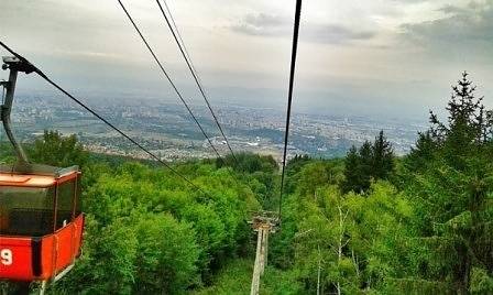 Много хора заседнаха на Симеоновския лифт на Витоша за повече от час