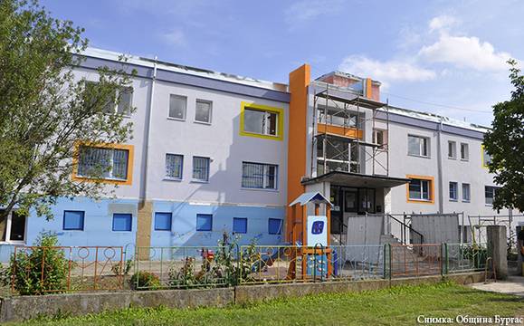 Текат ремонтни дейности и в последната необновена детска градина в Бургас