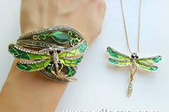 ДИЗАЙНЕРСКА КОЛЕКЦИЯ БИЖУТА ЗА ЕСЕНТА