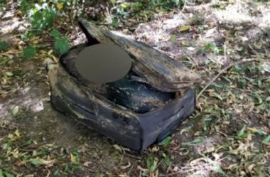 Зловещо! Разчленен труп в куфар откриха до детска площадка в Москва