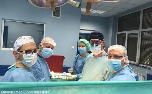 Бургазлия с тежък инсулт даде шанс за живот на две жени с бъбречна недостатъчност