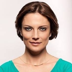 Забъркаха Теодора Духовникова в нагла престъпна схема