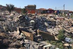 Събориха 35 незаконни постройки в квартал „Горно Езерово“