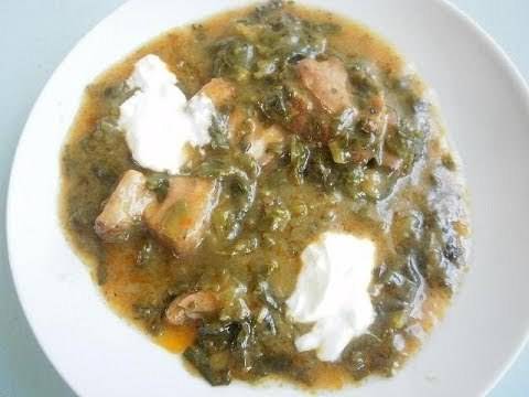 Агнешко месо със спанак и кисело мляко