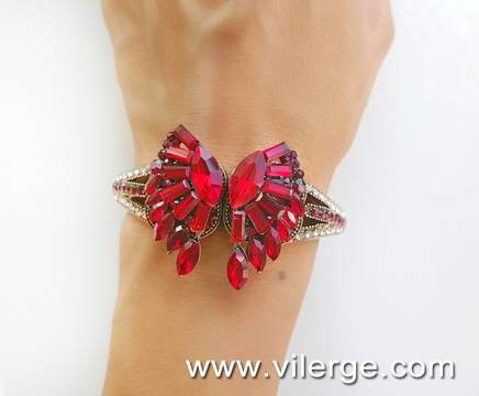 ДИЗАЙНЕРСКА СЕРИЯ ГРИВНИ ЗА ЕСЕНТА