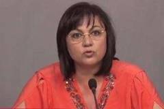 Корнелия Нинова поиска извънредно заседание на парламента